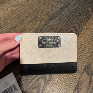 Kate Spade Two-Tone Black and Cream Wallet